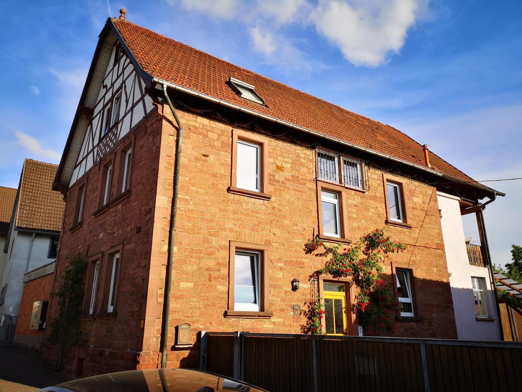 Gemuetliches Sandsteinhaus Buergstadt Quarto foto